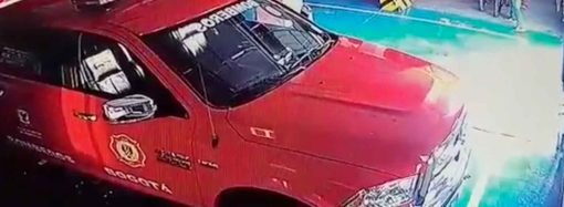 Ladrón entra a robar a estación de bomberos de Bogotá y deja a sargento sin medio de transporte