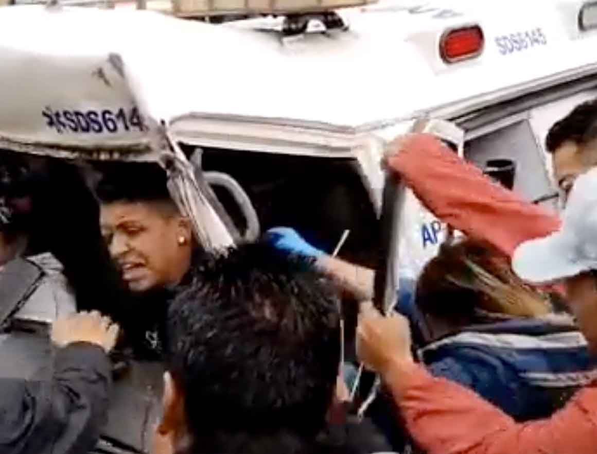 Accidente grave en Bogotá: Ambulancia y tractocamión colisionan en Usme