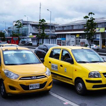 Taxistas planean protestas ante escalada del precio de la gasolina: el costo del galón ya alcanza los $13,000